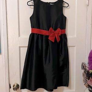 A.T.U.N NWT girls Black dress with red bow size 12/13Y